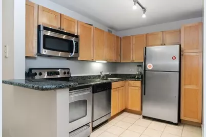 655 W Irving Park Road #4011, Chicago, IL 60613 - Photo 5