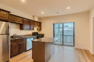 1734 W Estes Ave, Chicago, IL 60626 - Photo 3