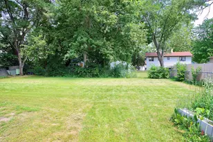 873 Yorkshire Ln, Crystal Lake, IL 60014 - Photo 27