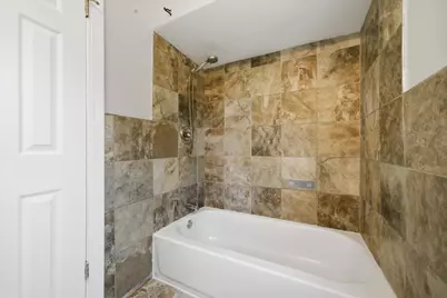 10122 S Luella Avenue, Chicago, IL 60617 - Photo 11