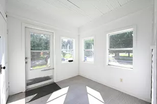 201 NE 4th St, Atlanta, IL 61723 - Photo 29