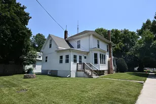 201 NE 4th St, Atlanta, IL 61723 - Photo 3