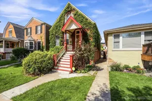 1137 S East Ave, Oak Park, IL 60304 - Photo 1