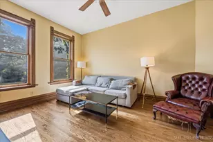 1137 S East Ave, Oak Park, IL 60304 - Photo 7