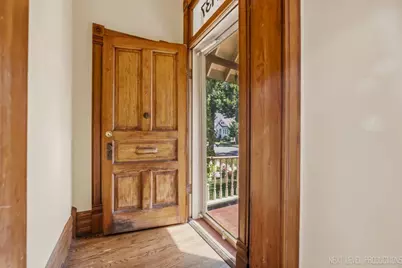 1137 S East Avenue, Oak Park, IL 60304 - Photo 5