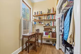 1137 S East Ave, Oak Park, IL 60304 - Photo 13