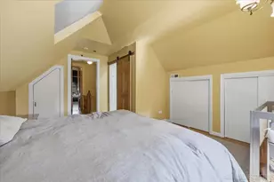 1137 S East Ave, Oak Park, IL 60304 - Photo 17