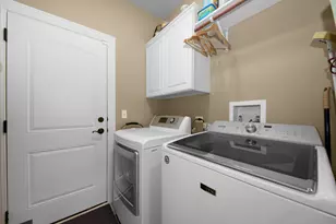 844 N Ellsworth St, Naperville, IL 60563 - Photo 33