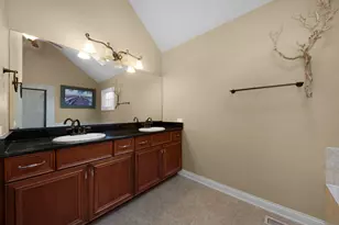 844 N Ellsworth St, Naperville, IL 60563 - Photo 27