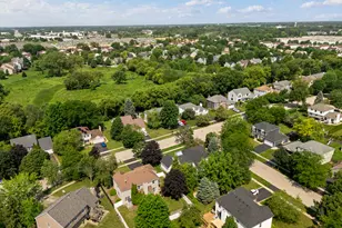 189 Hampton St, Cary, IL 60013 - Photo 35