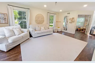 189 Hampton Street, Cary, IL 60013 - Photo 3