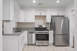 8156 Knox Ave, Skokie, IL 60076 - Photo 5