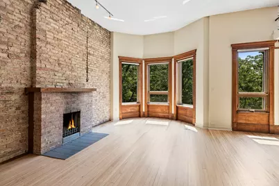 3717 N Pine Grove Avenue #3S, Chicago, IL 60613 - Photo 5