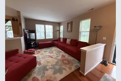 2871 Falling Waters Lane, Lindenhurst, IL 60046 - Photo 5