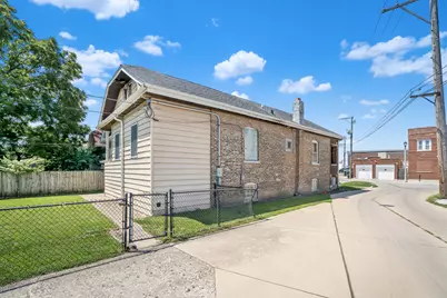 3425 Elmwood Avenue, Berwyn, IL 60402 - Photo 5