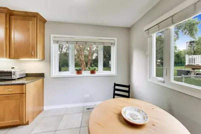1207 W Thomas Street, Arlington Heights, IL 60004 - Photo 11