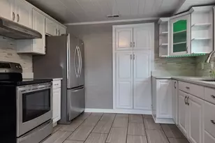 221 Central Ave, Genoa, IL 60135 - Photo 13