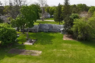 221 Central Ave, Genoa, IL 60135 - Photo 5