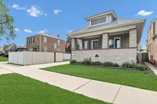 5412 S Natoma Ave, Chicago, IL 60638 - Photo 1