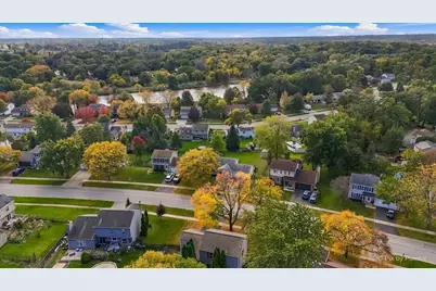 1253 Evergreen Drive, Carol Stream, IL 60188 - Photo 29