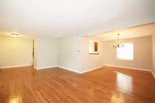 1329 Stonegate Rd, Naperville, IL 60540 - Photo 19