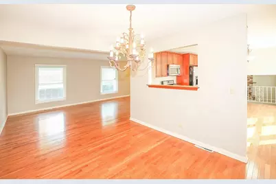 1329 Stonegate Road, Naperville, IL 60540 - Photo 11