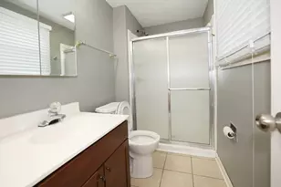1329 Stonegate Rd, Naperville, IL 60540 - Photo 3