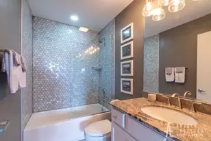 1111 W 15th St, Chicago, IL 60608 - Photo 9