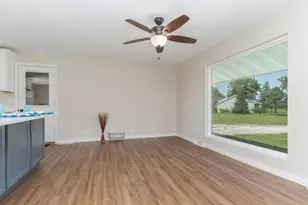 15795 E 2550 North Rd, Hudson, IL 61748 - Photo 15