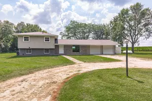 15795 E 2550 North Rd, Hudson, IL 61748 - Photo 45
