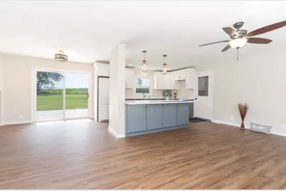 15795 E 2550 North Road, Hudson, IL 61748 - Photo 17