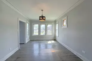 1426 W 112th Pl, Chicago, IL 60643 - Photo 3