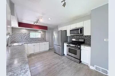 1426 W 112th Place, Chicago, IL 60643 - Photo 9