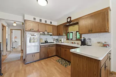 4916 N Ridgewood Avenue, Norridge, IL 60706 - Photo 5