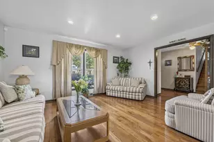 1100 Cochran St, Aurora, IL 60506 - Photo 5