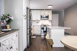 207 Hartway Ct, Montgomery, IL 60538 - Photo 5