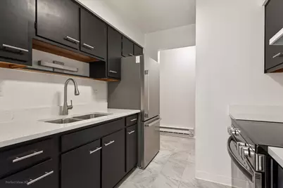 9721 S Keeler Avenue #204, Oak Lawn, IL 60453 - Photo 5
