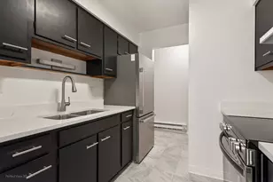9721 S Keeler Ave, Oak Lawn, IL 60453 - Photo 5