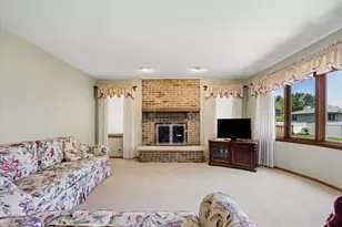 10709 S Washington St, Oak Lawn, IL 60453 - Photo 7