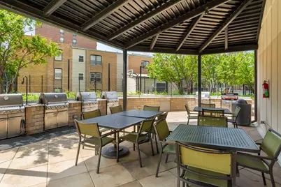 3930 N Pine Grove Avenue #909, Chicago, IL 60613 - Photo 19