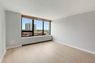 3930 N Pine Grove Ave, Chicago, IL 60613 - Photo 5