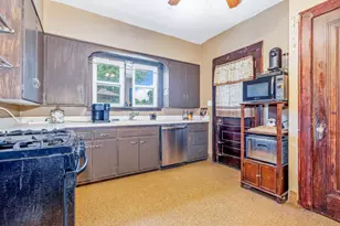 421 N William St, Joliet, IL 60435 - Photo 7