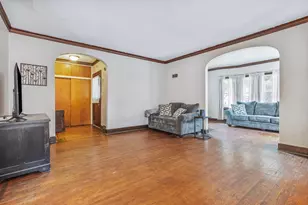 421 N William St, Joliet, IL 60435 - Photo 3