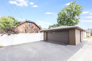421 N William St, Joliet, IL 60435 - Photo 25