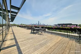 1111 W 15th St, Chicago, IL 60608 - Photo 25