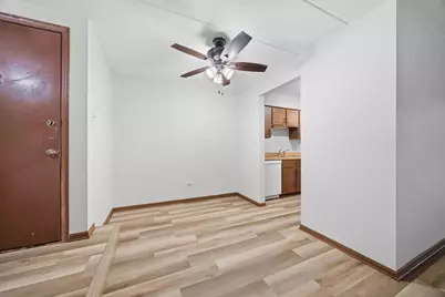 13913 Laramie Avenue #112, Crestwood, IL 60418 - Photo 5