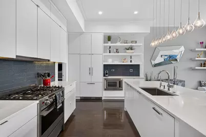 1342 W Belmont Avenue #4E, Chicago, IL 60657 - Photo 9
