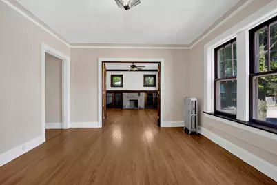 2439 W Birchwood Street #1W, Chicago, IL 60645 - Photo 7