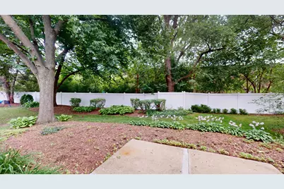 1237 Cranbrook Drive, Schaumburg, IL 60193 - Photo 35