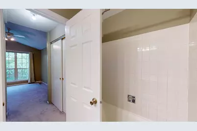 1237 Cranbrook Drive, Schaumburg, IL 60193 - Photo 21
